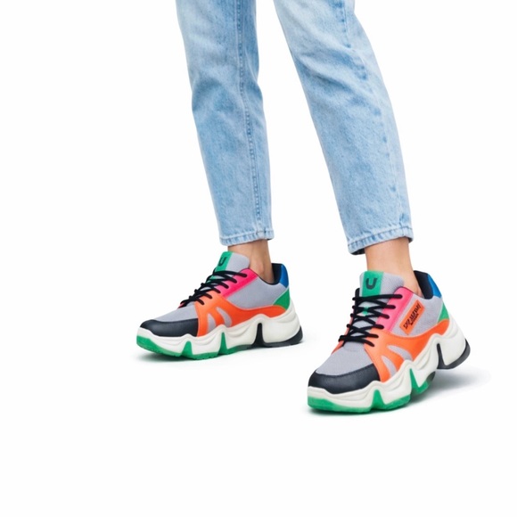 True Religion Shoes - TRUE RELIGION Chunky Sneakers - Vibrant Color Block Design. Size 10.